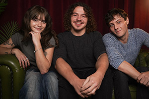 Outnumbered. Image shows left to right: Karen (Ramona Marquez), Ben (Daniel Roche), Jake (Tyger Drew-Honey)