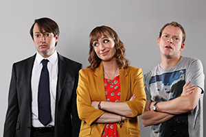 Peep Show. Image shows from L to R: Mark Corrigan (David Mitchell), Dobby (Isy Suttie), Jeremy Usbourne (Robert Webb). Copyright: Objective Productions