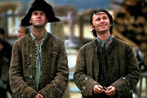 Plunkett & Macleane. Image shows from L to R: Captain James Macleane (Jonny Lee Miller), Plunkett (Robert Carlyle). Copyright: Working Title Films