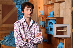 Show & Tell. Chris Addison. Copyright: Tinderbox Television