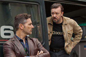 Special Correspondents. Image shows from L to R: Ricky Gervais, Eric Bana. Copyright: Netflix