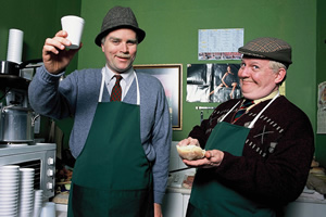 Still Game. Image shows from L to R: Victor McDade (Greg Hemphill), Jack Jarvis (Ford Kiernan). Copyright: The Comedy Unit