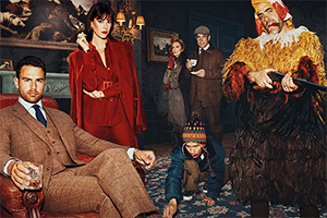 The Gentlemen. Image shows left to right: Eddie Horniman (Theo James), Susie Glass (Kaya Scodelario), Lady Sabrina (Joely Richardson), Jimmy Chang (Michael Vu), Geoff Seacombe (Vinnie Jones), Freddy Horniman (Daniel Ings). Credit: Netflix