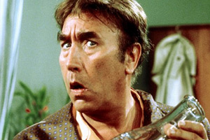The Howerd Confessions. Frankie (Frankie Howerd). Copyright: Thames Television