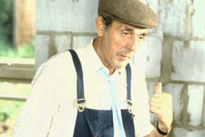 Photograph courtesy of Revelation Films. Larger Workman (Eric Sykes). Copyright: Thames Television