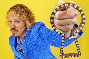 Through The Keyhole. Leigh Francis. Copyright: Talkback