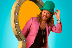 Through The Keyhole. Leigh Francis. Copyright: Talkback