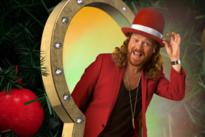 Through The Keyhole. Leigh Francis. Copyright: Talkback