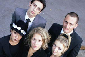 Two Pints Of Lager And A Packet Of Crisps. Image shows from L to R: Louise (Kathryn Drysdale), Jonny Keogh (Ralf Little), Donna Henshaw (Natalie Casey), Janet (Sheridan Smith), Gary 'Gaz' Wilkinson (Will Mellor). Copyright: BBC