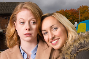 Witless. Image shows from L to R: Rhona (Zoe Boyle), Leanne (Kerry Howard). Copyright: Objective Productions