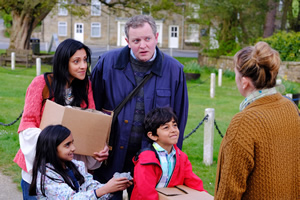 Bad Move. Image shows from L to R: Pipps (Isvari Ghai), Meena (Manjinder Virk), Matt (Miles Jupp), Silas (Aaryan Basu), Nicky (Kerry Godliman). Copyright: Open Mike Productions