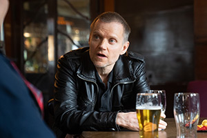 Big Boys. Dennis (Marc Warren)