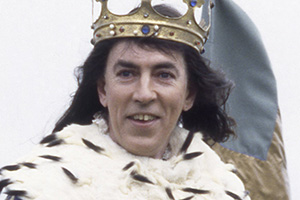 Blackadder. Richard III (Peter Cook). Credit: BBC