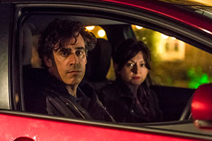 Bliss. Image shows from L to R: Andrew (Stephen Mangan), Denise (Jo Hartley)