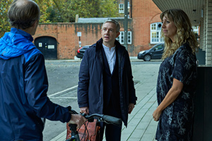 Breeders. Image shows from L to R: Carl (Tim Steed), Paul (Martin Freeman), Ally (Daisy Haggard). Copyright: Avalon Television