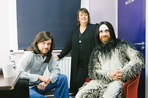 Brian Pern. Image shows from L to R: Jack Whitehall, Martin Freeman. Copyright: BBC