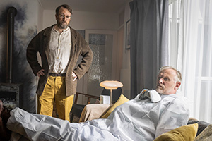 The Cleaner. Image shows from L to R: Terence Redford (David Mitchell), Paul 'Wicky' Wickstead (Greg Davies)