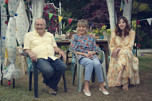 The Cockfields. Image shows from L to R: Ray (Bobby Ball), Sue (Sue Johnston), Donna (Diane Morgan)