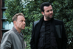 Code 404. Image shows from L to R: DI Roy Carver (Stephen Graham), DI John Major (Daniel Mays)