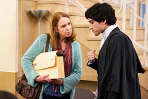 Defending The Guilty. Image shows from L to R: Beth (Vicki Pepperdine), Will Packham (Will Sharpe). Copyright: Big Talk Productions