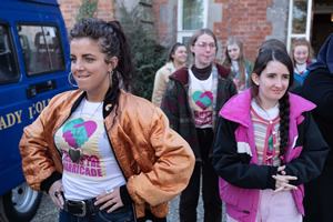 Derry Girls. Image shows from L to R: Michelle Mallon (Jamie-Lee O'Donnell), Jenny Joyce (Leah O'Rourke). Copyright: Hat Trick Productions