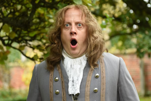 Drunk History. Isaac Newton (Marek Larwood). Copyright: Tiger Aspect Productions