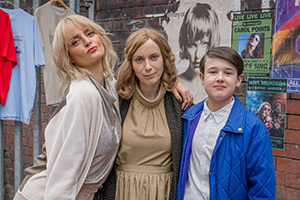 Everyone Else Burns. Image shows left to right: Melissa (Morgana Robinson), Fiona Lewis (Kate O'Flynn), Aaron (Harry Connor)