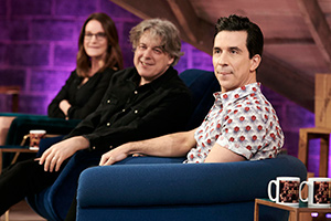 Guessable?. Image shows from L to R: Susie Dent, Alan Davies, Russell Kane. Copyright: Tuesday's Child