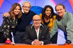 Harry Hill's Alien Fun Capsule. Image shows from L to R: Georgia Taylor, William Roache, Harry Hill, Konnie Huq, Kevin Whately. Copyright: Nit TV