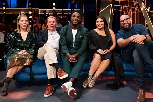 The Lateish Show With Mo Gilligan. Image shows from L to R: Katherine Ryan, Harry Redknapp, Mo Gilligan, Scarlett Moffatt, Tom Davis