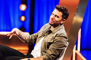 The Lateish Show With Mo Gilligan. Joel Dommett