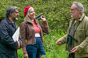 Painting Birds With Jim And Nancy Moir. Image shows left to right: Nitin Ganatra, Nancy Sorrell, Vic Reeves