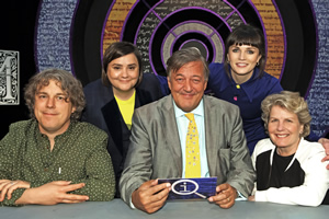 QI. Image shows from L to R: Alan Davies, Susan Calman, Stephen Fry, Aisling Bea, Sandi Toksvig. Copyright: TalkbackThames