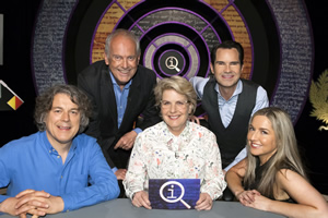 QI. Image shows from L to R: Alan Davies, Gyles Brandreth, Sandi Toksvig, Jimmy Carr, Victoria Coren Mitchell. Copyright: TalkbackThames