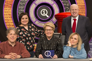 QI. Image shows from L to R: Alan Davies, Susan Calman, Sandi Toksvig, Holly Walsh, Matt Lucas. Copyright: TalkbackThames