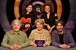 QI. Image shows left to right: Alan Davies, Aisling Bea, Sandi Toksvig, Michelle Wolf, Mark Watson