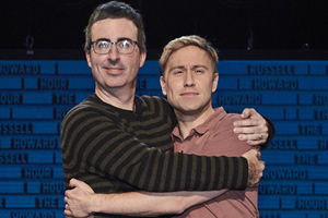 The Russell Howard Hour. Image shows from L to R: John Oliver, Russell Howard. Copyright: Avalon Television