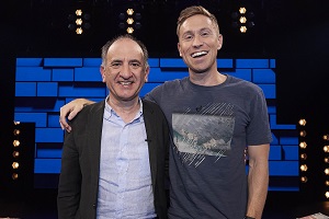 The Russell Howard Hour. Image shows from L to R: Armando Iannucci, Russell Howard. Copyright: Avalon Television