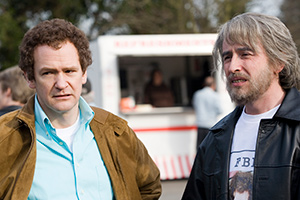 Saxondale. Image shows from L to R: Jerome Wilson (Alexander Armstrong), Tommy (Steve Coogan). Copyright: Baby Cow Productions