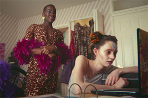 Sex Education. Image shows from L to R: Eric Effiong (Ncuti Gatwa), Lily Iglehart (Tanya Reynolds). Copyright: Eleven Film