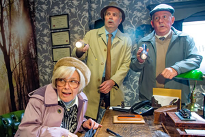 Still Game. Image shows from L to R: Isa Drennan (Jane McCarry), Victor McDade (Greg Hemphill), Jack Jarvis (Ford Kiernan)