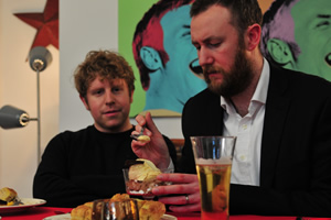 Taskmaster. Image shows from L to R: Josh Widdicombe, Alex Horne. Copyright: Avalon Television / UKTV