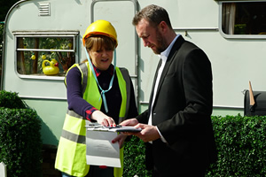 Taskmaster. Image shows from L to R: Katy Wix, Alex Horne. Copyright: Avalon Television