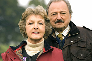 To The Manor Born. Image shows from L to R: Audrey fforbes-Hamilton (Penelope Keith), Richard DeVere (Peter Bowles). Copyright: BBC