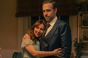 Trying. Image shows from L to R: Nikki Newman (Esther Smith), Jason Ross (Rafe Spall). Copyright: BBC Studios