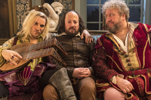 Upstart Crow. Image shows from L to R: Morley (Noel Fielding), Will Shakespeare (David Mitchell), Burbage (Steve Speirs). Copyright: BBC