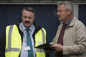 Warren. Image shows from L to R: Bob (Mike Bubbins), Warren Thompson (Martin Clunes). Copyright: Hat Trick Productions