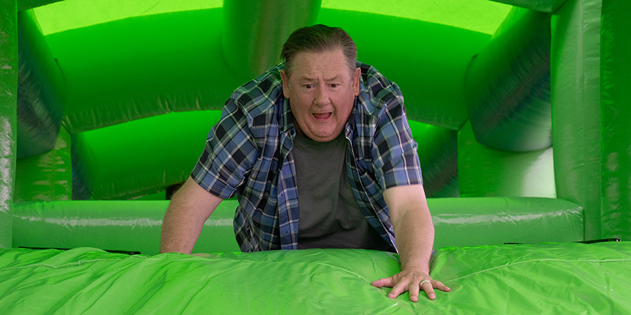 Murder, They Hope. Terry (Johnny Vegas)