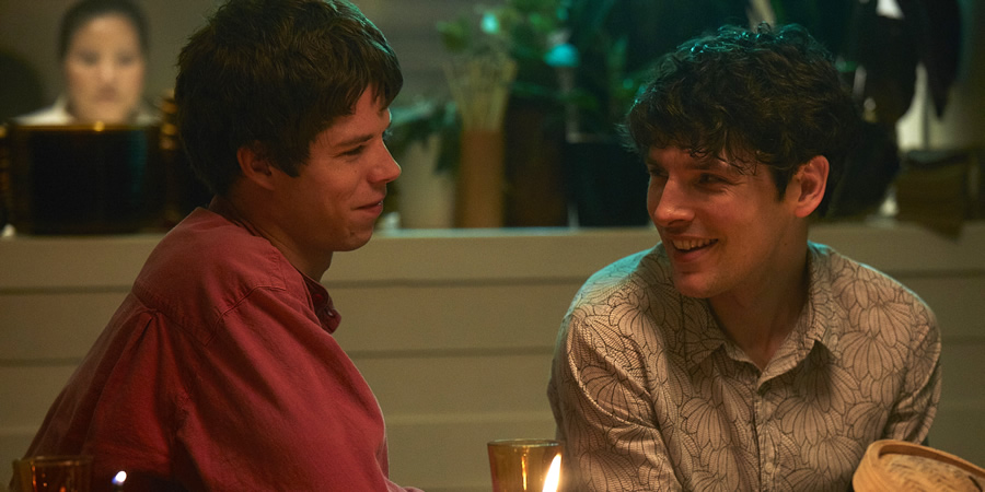 Benjamin. Image shows from L to R: Noah (Phénix Brossard), Benjamin (Colin Morgan)