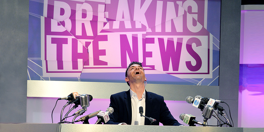 Breaking The News. Des Clarke